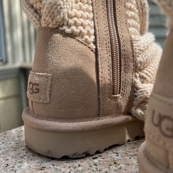 UGG CLASSIC TALL CHUNKY KNIT BOOTS - Picture 7 of 9